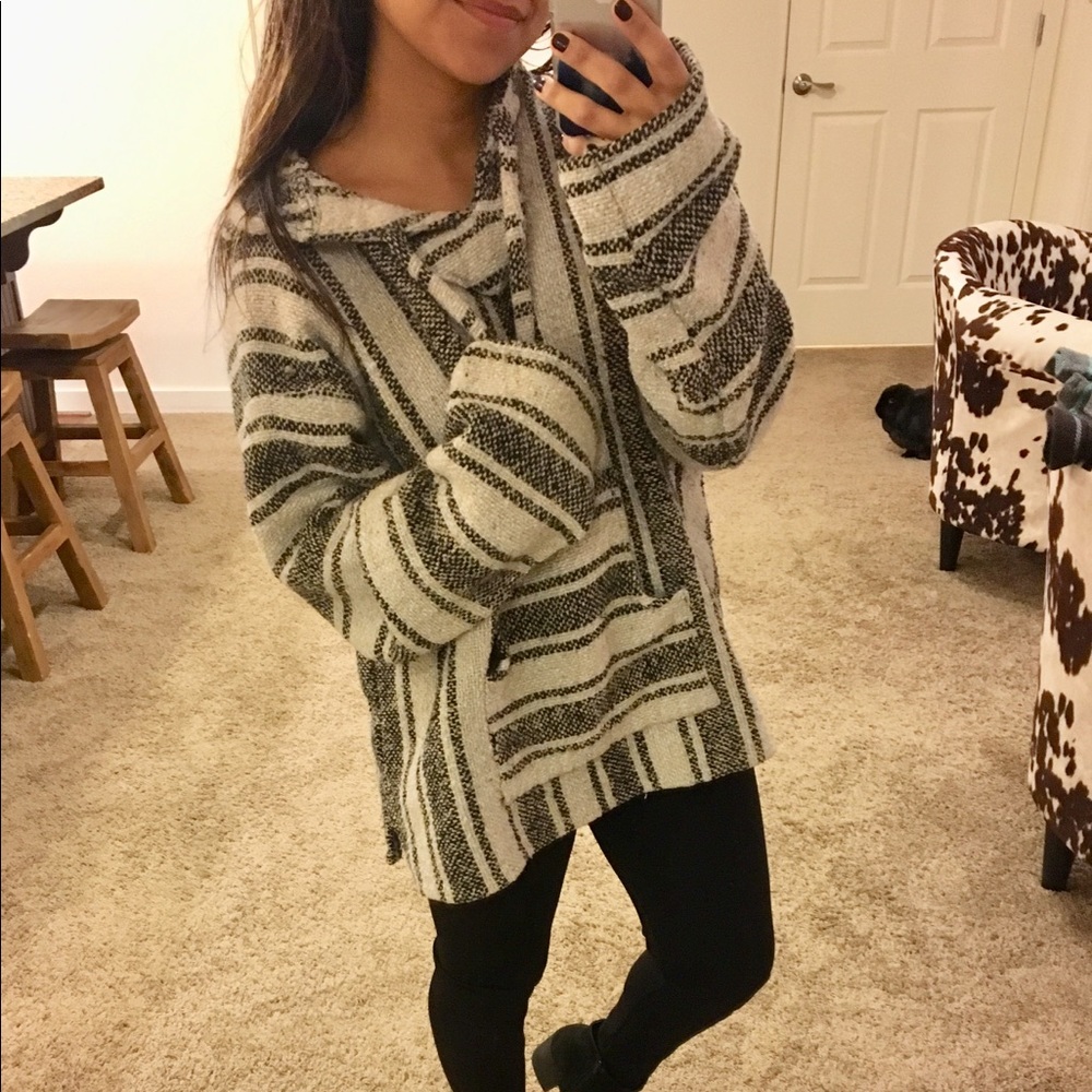 *SOLD* Cream and black warm drug rug poncho